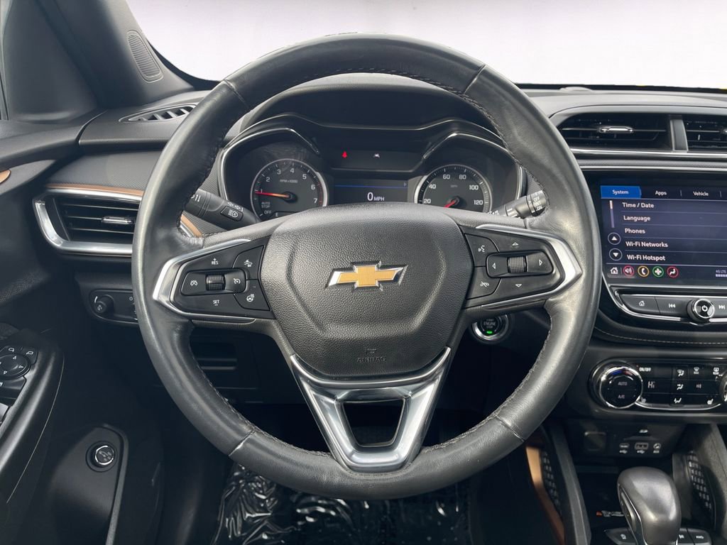 Used 2022 Chevrolet TrailBlazer ACTIV w/ Sun and Liftgate Package image 12