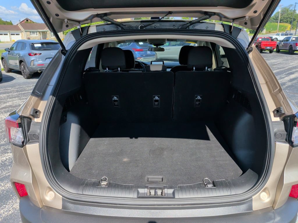 Certified 2020 Ford Escape SE AWD/4WD image 31