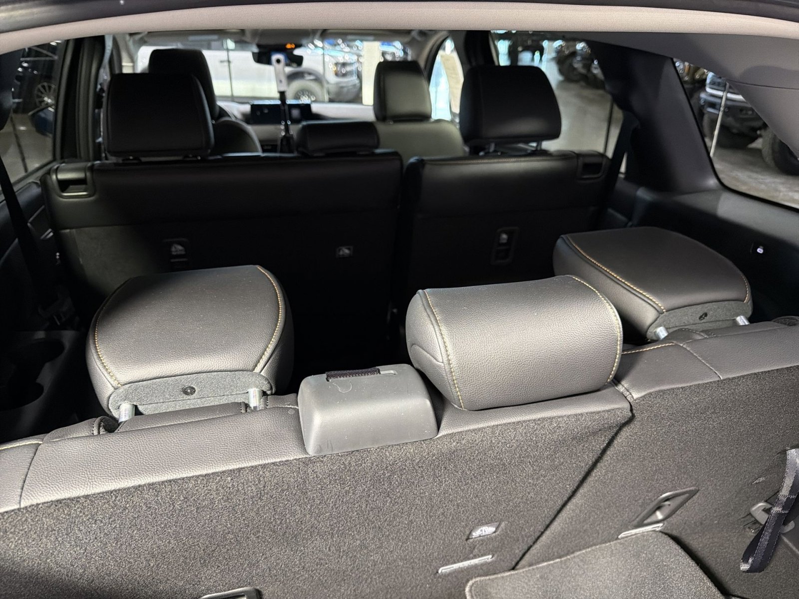 Used 2024 MAZDA CX-90 Plug-In Hybrid w/ Preferred image 45