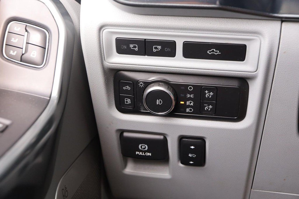 Used 2021 Ford F150 Limited AWD/4WD image 22