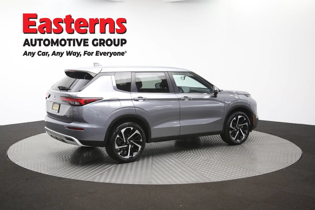 Used 2024 Mitsubishi Outlander SE AWD/4WD image 43