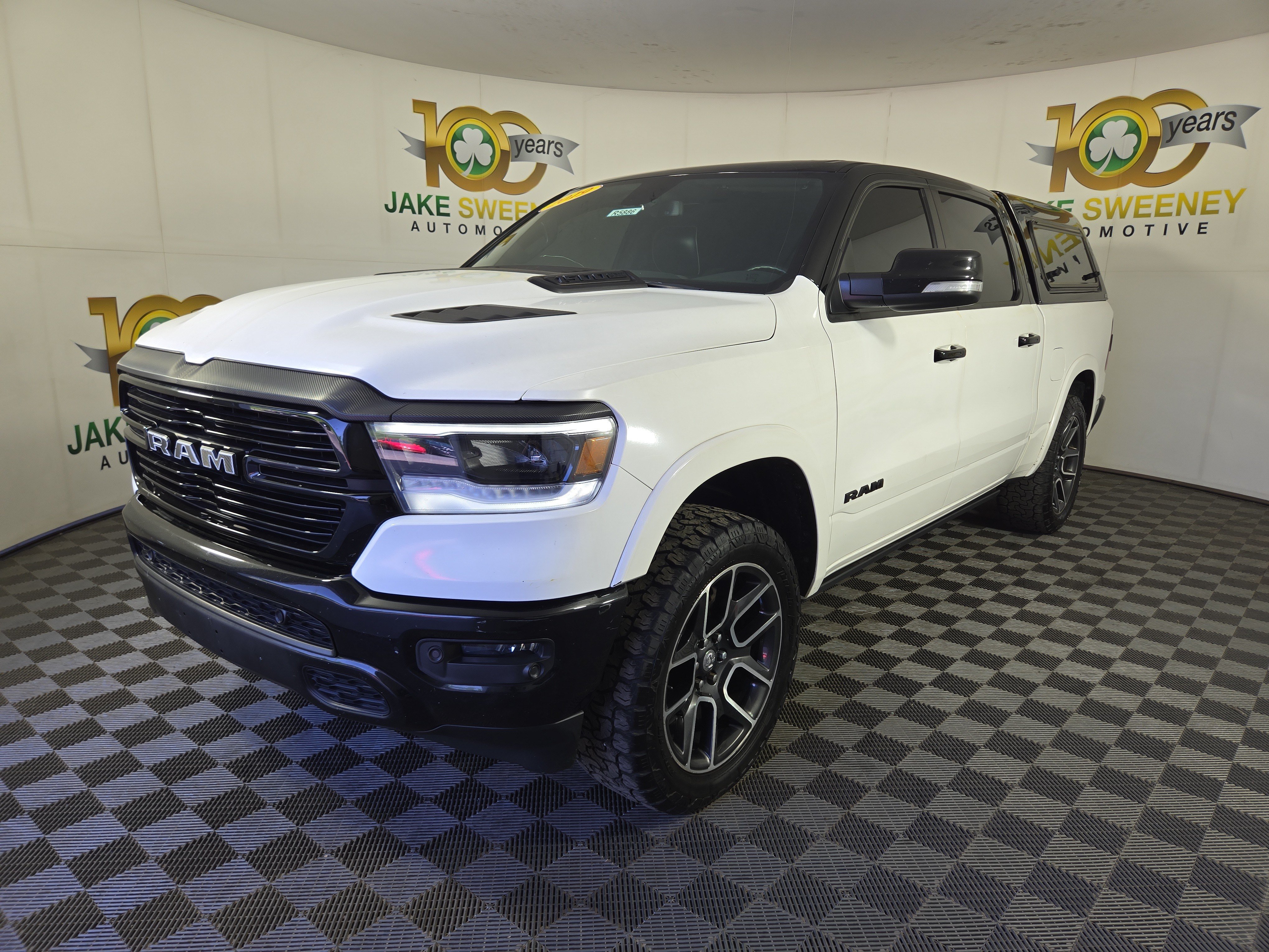 Used 2019 RAM 1500 Laramie AWD/4WD image 3