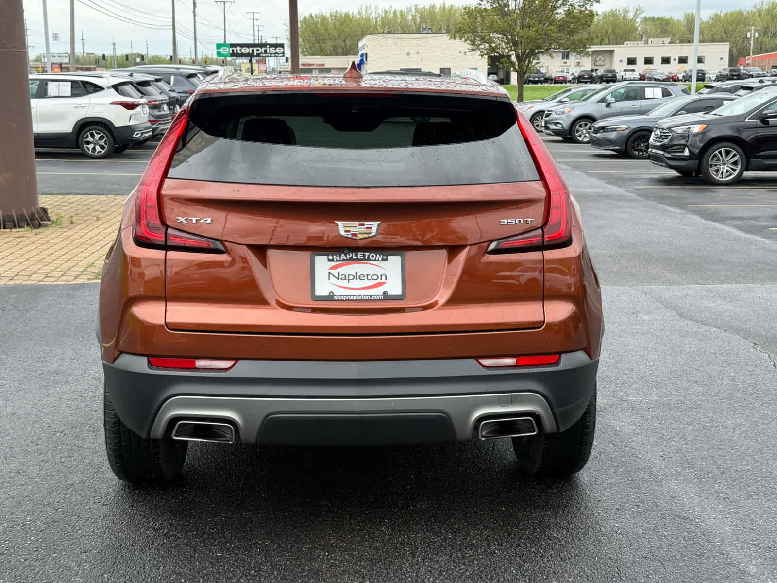 Used 2020 Cadillac XT4 Premium Luxury w/ Cold Weather Package FWD image 6