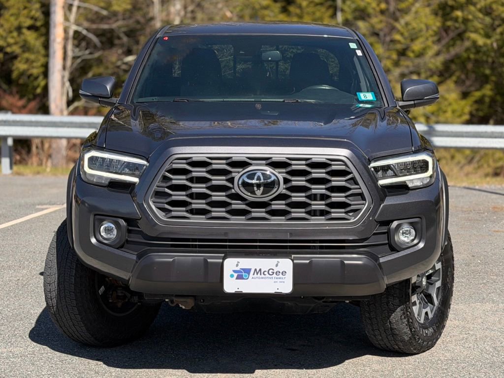 Used 2023 Toyota Tacoma TRD Off-Road image 2