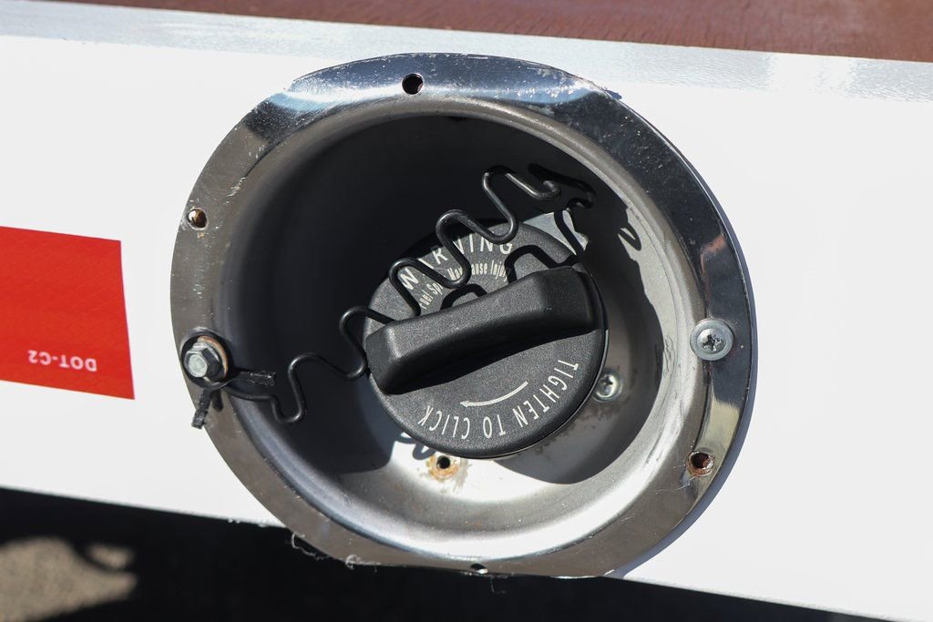 Used 2020 Ford F550 2WD Regular Cab Super Duty image 42