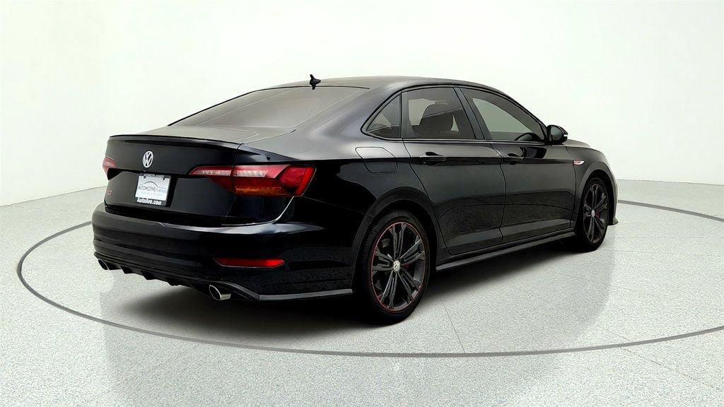 Used 2019 Volkswagen Jetta GLI FWD image 5