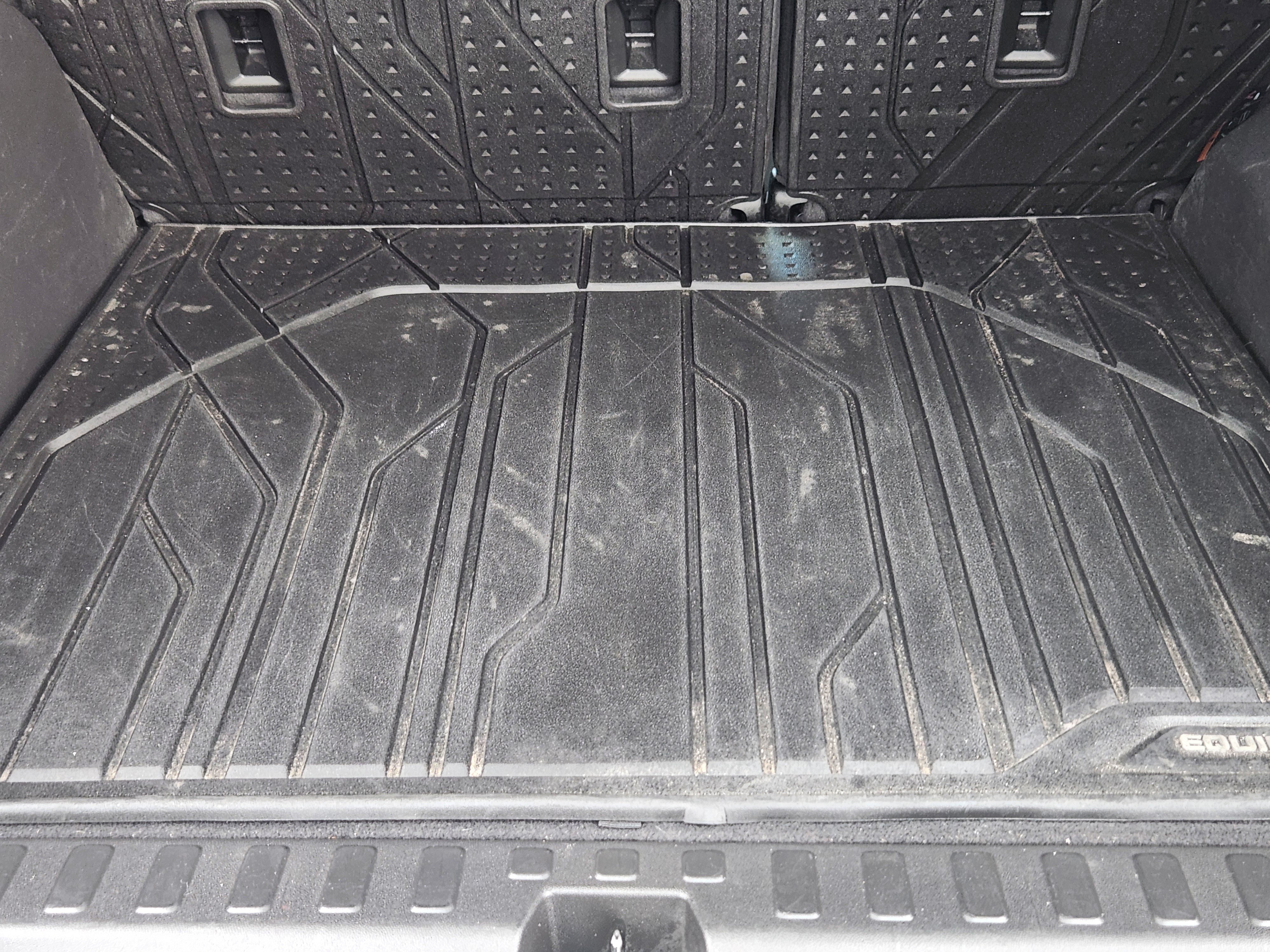 Used 2023 Chevrolet Equinox LT w/ LPO, Floor Liner Package AWD/4WD image 22