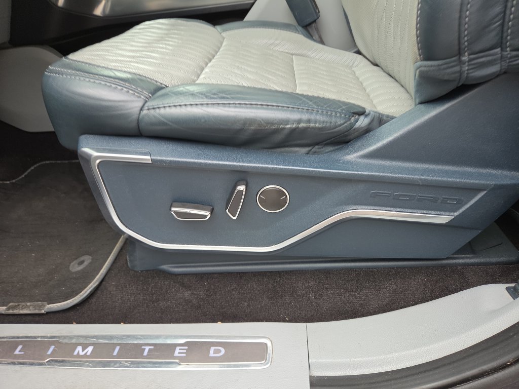 Used 2022 Ford F150 Limited AWD/4WD image 12
