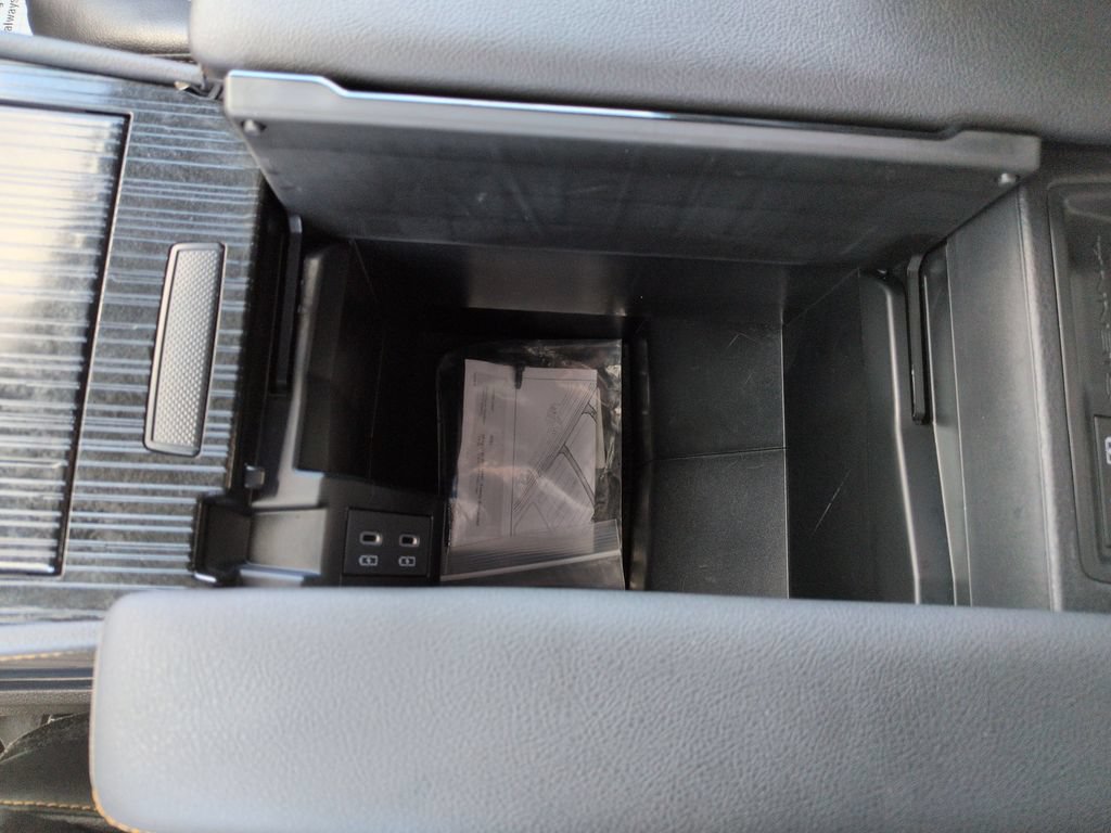 Certified 2025 Toyota Sienna XLE Woodland Edition AWD/4WD image 26