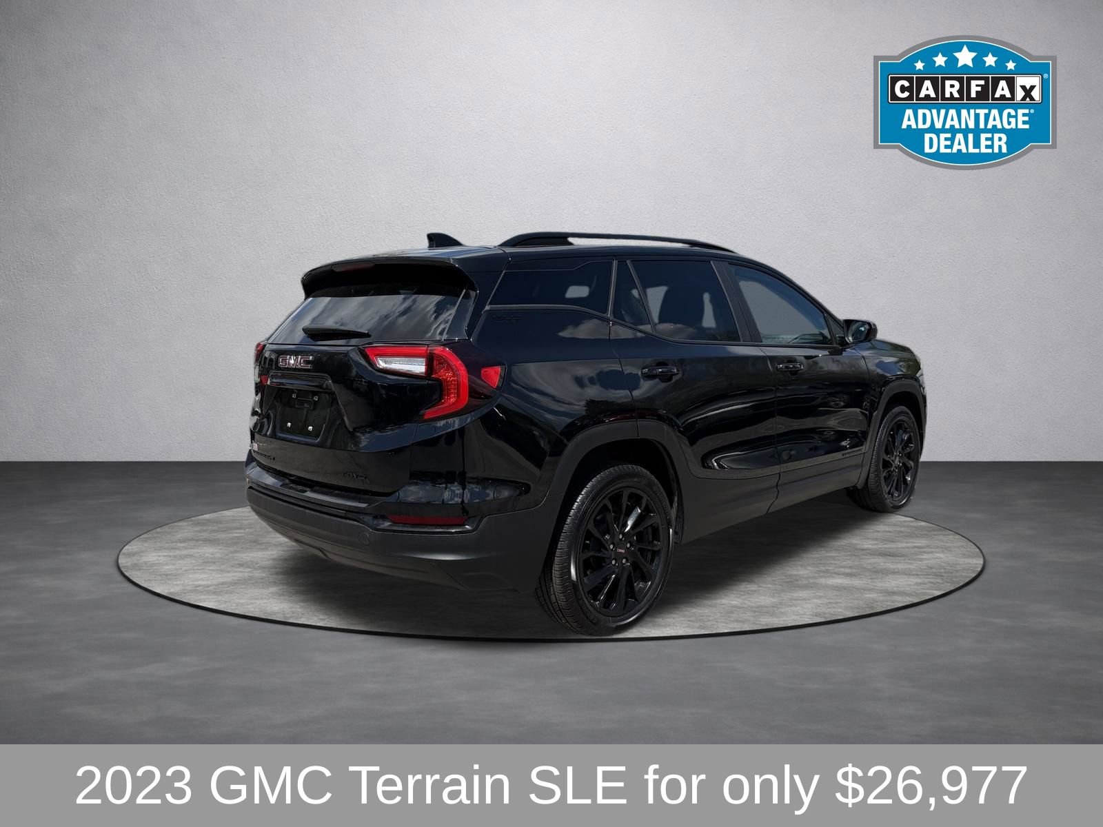 Used 2023 GMC Terrain SLE w/ Driver Convenience Package AWD/4WD image 3