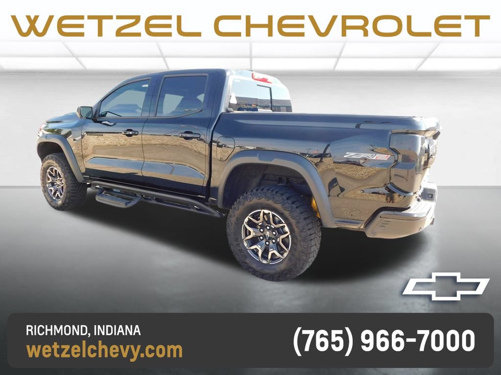 Used 2025 Chevrolet Colorado ZR2 w/ Technology Package AWD/4WD image 9