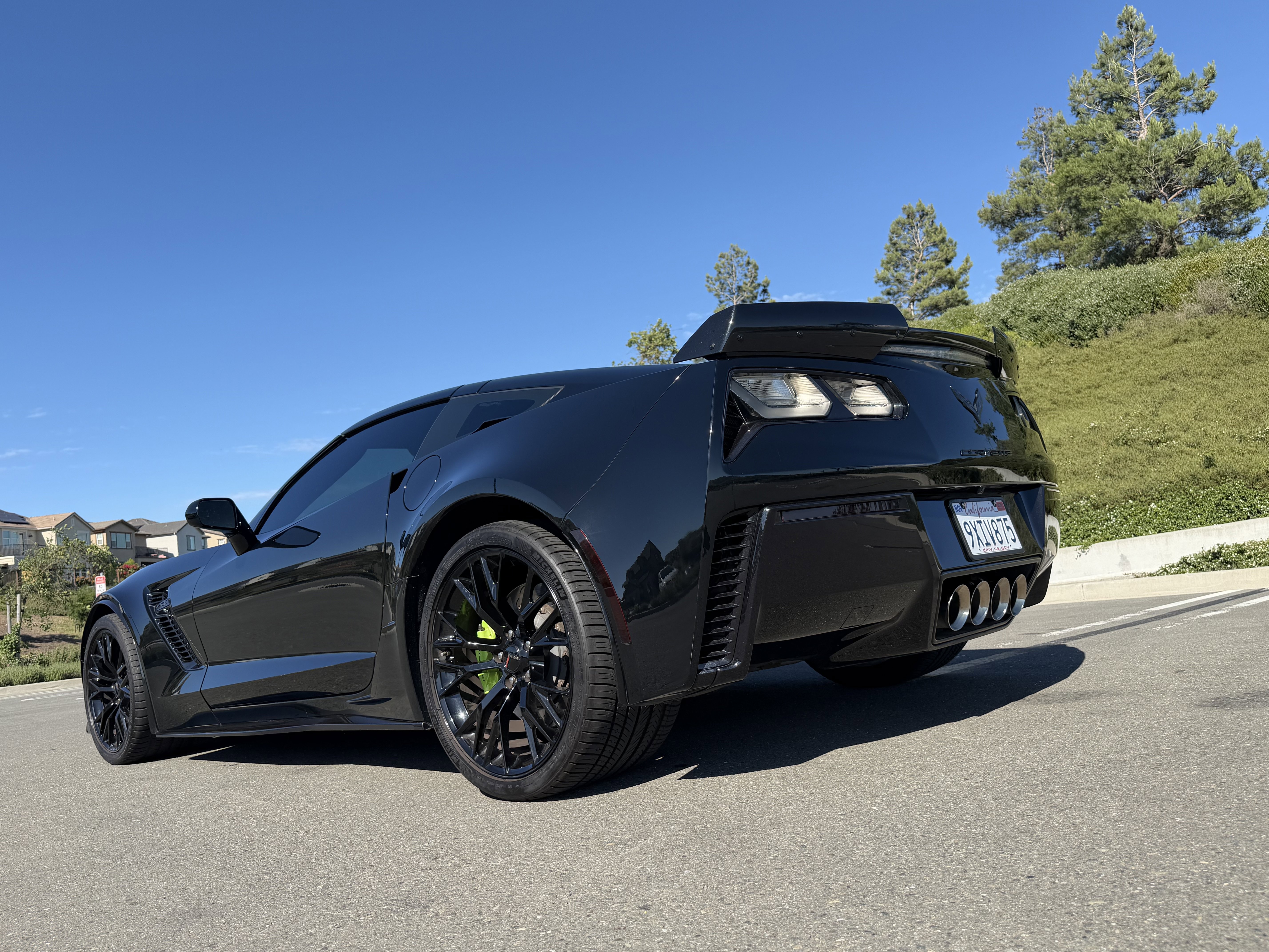 Used 2016 Chevrolet Corvette Z06 w/ 3LZ Preferred Equipment Group image 10