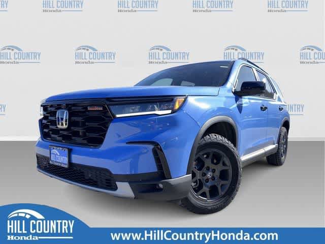 Used 2025 Honda Pilot TrailSport