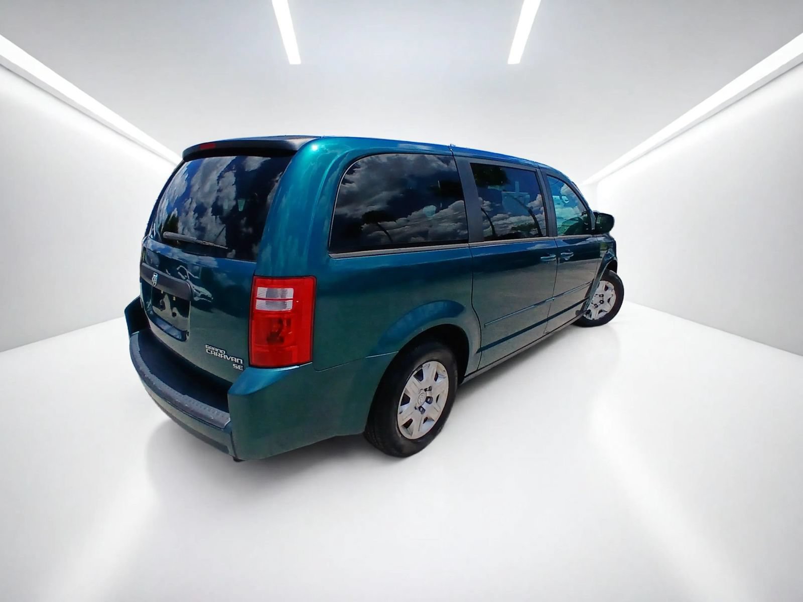 Used 2009 Dodge Grand Caravan SE w/ Climate Group FWD image 5