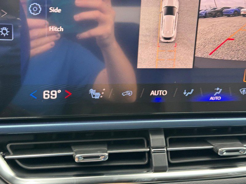 New 2026 Chevrolet Equinox EV LT FWD image 15
