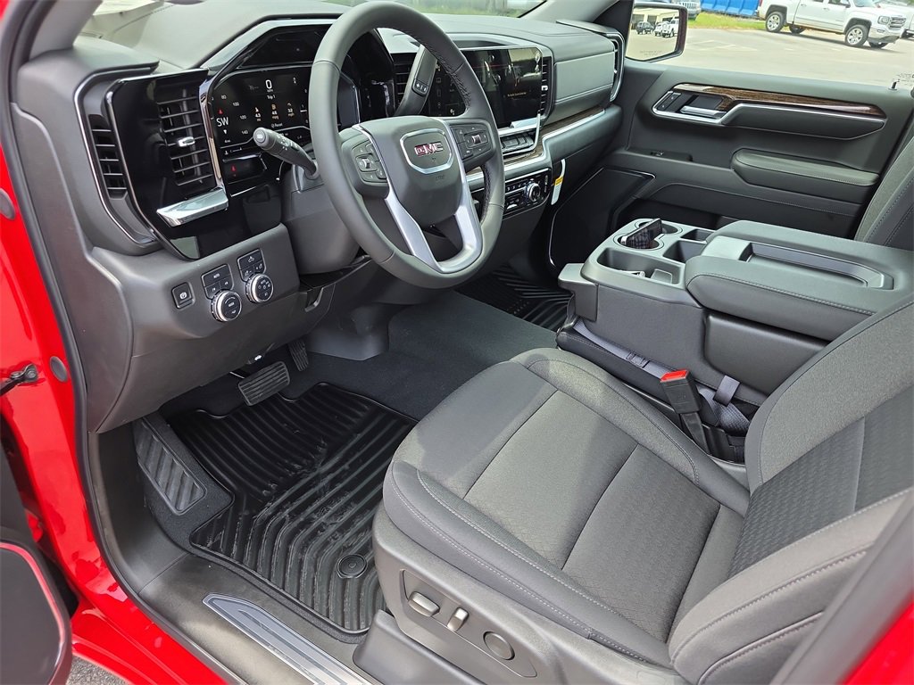 New 2025 GMC Sierra 1500 Elevation image 13