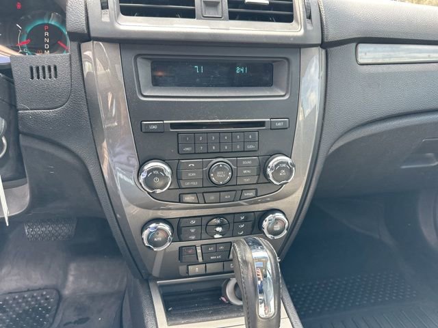 Used 2010 Ford Fusion Sport image 16