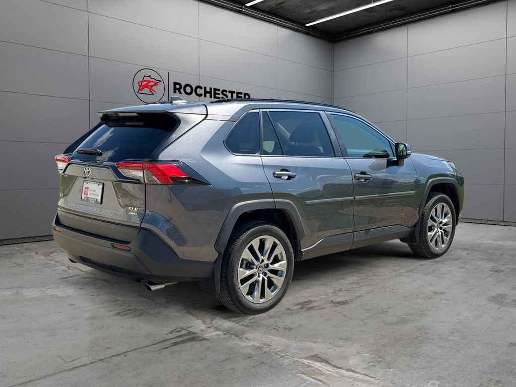 Certified 2022 Toyota RAV4 XLE Premium AWD/4WD image 5