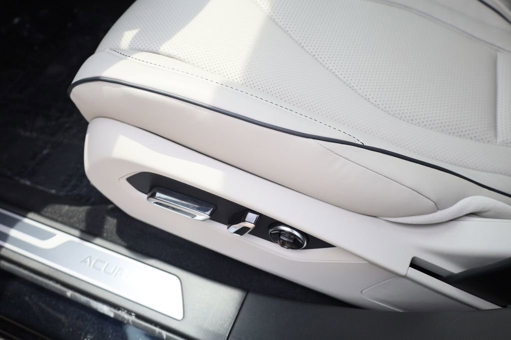 New 2025 Acura RDX SH-AWD w/ Advance Package image 13