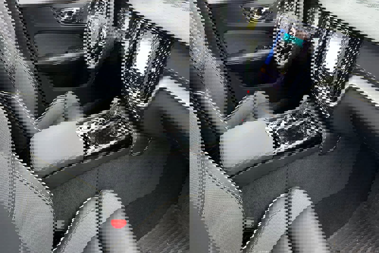 Used 2022 Volvo S60 T8 R-Design w/ Advanced Package image 16