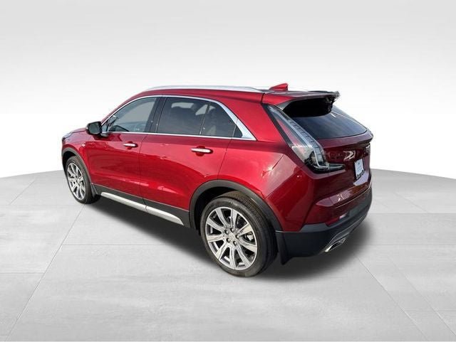 Used 2023 Cadillac XT4 Premium Luxury w/ Technology Package FWD image 6