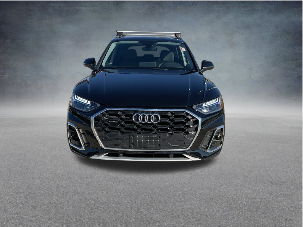 Used 2023 Audi Q5 2.0T Premium w/ Convenience Package AWD/4WD image 2