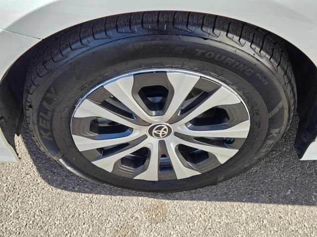 Used 2021 Toyota Prius Prime XLE image 9