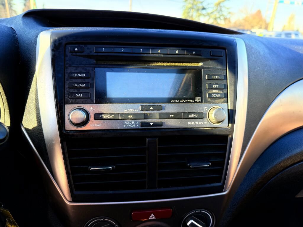 Used 2010 Subaru Forester 2.5X Premium image 11