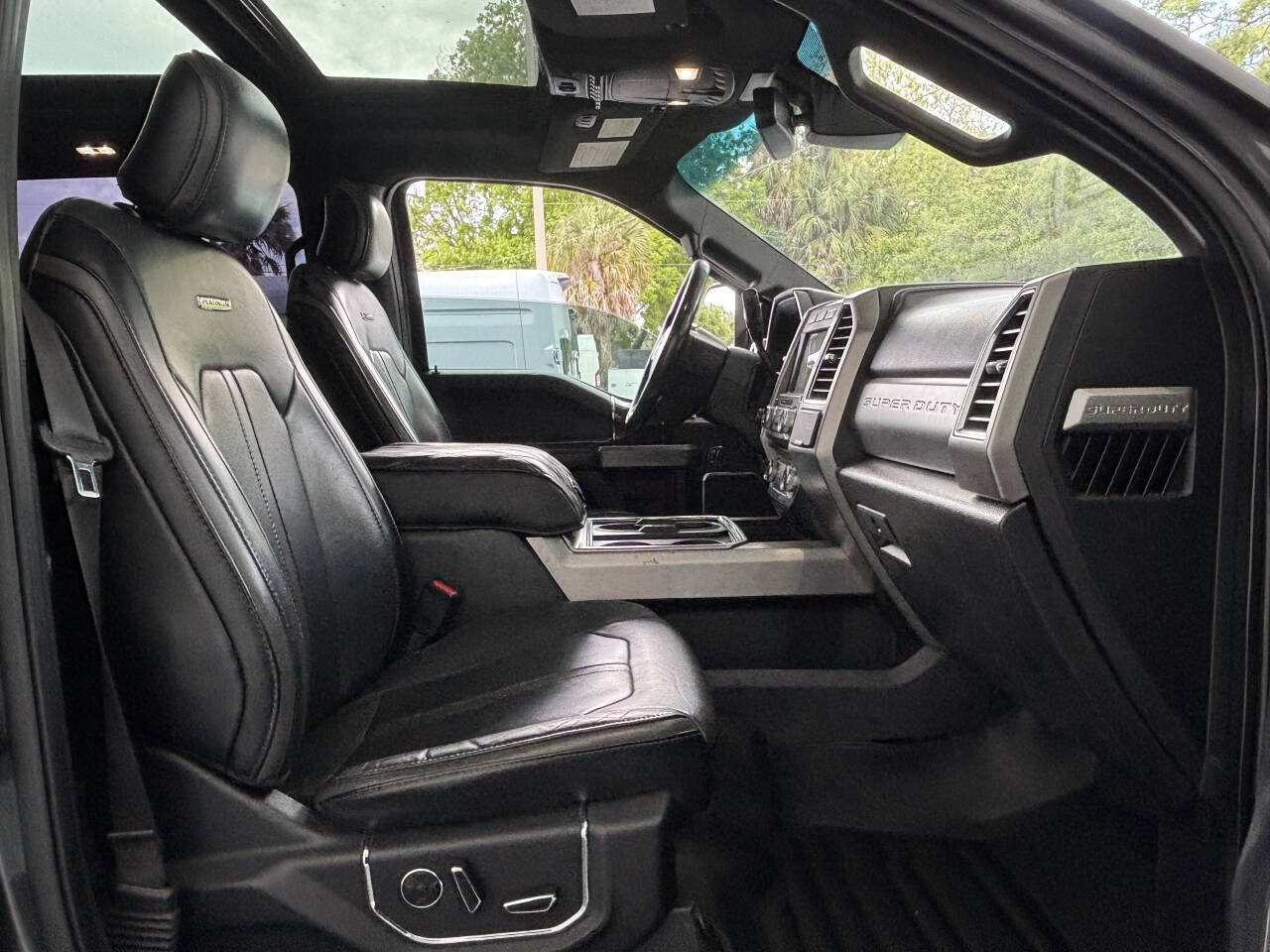 Used 2017 Ford F350 Platinum w/ Platinum Ultimate Package AWD/4WD image 34