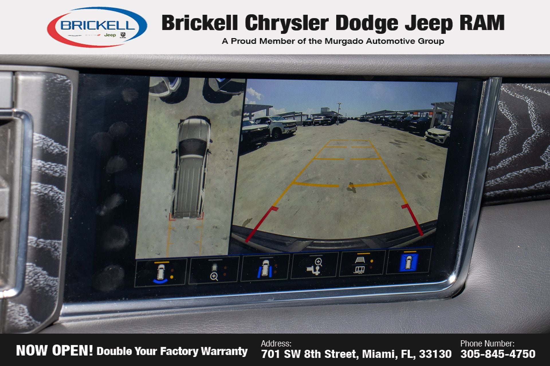 Used 2023 GMC Yukon XL Denali AWD/4WD image 33