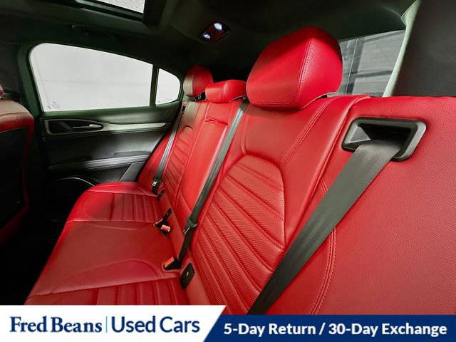 Used 2022 Alfa Romeo Stelvio Veloce image 27