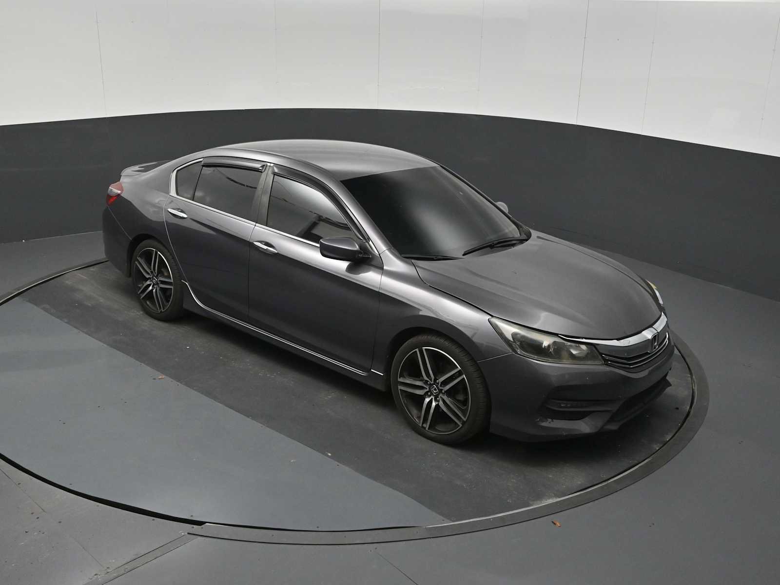 Used 2017 Honda Accord Sport Special Edition image 10