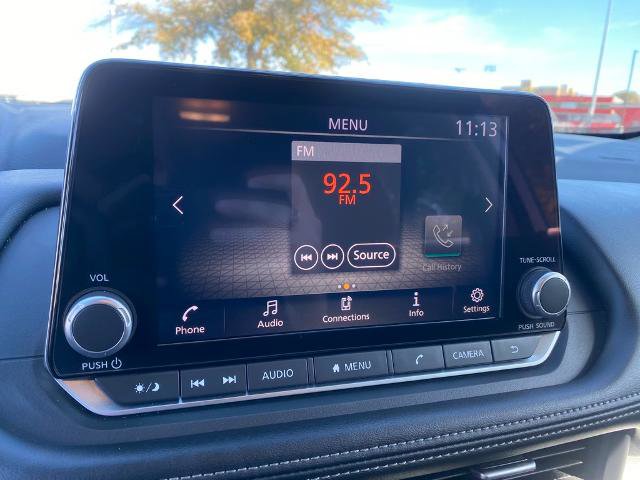 Used 2024 Nissan Rogue SV image 19