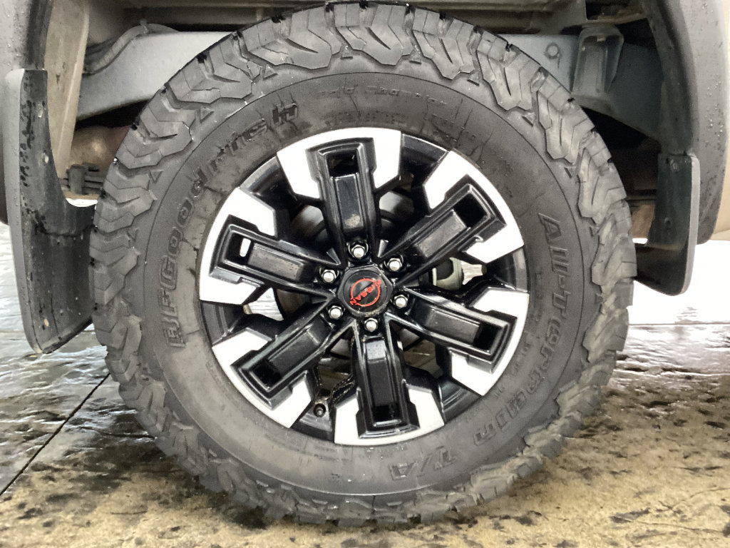 Used 2023 Nissan Frontier PRO-4X w/ Pro Convenience Package image 10