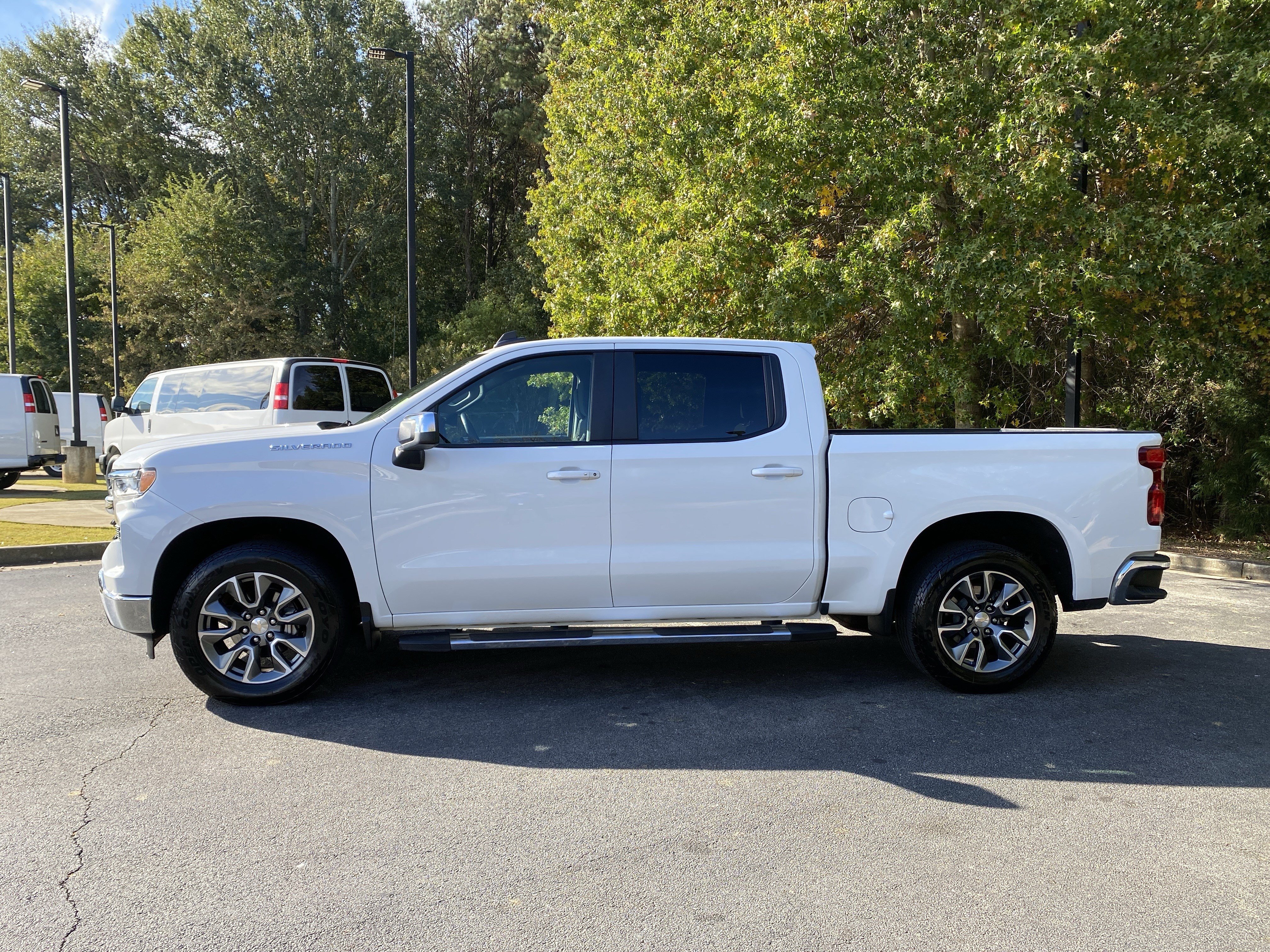 Used 2024 Chevrolet Silverado 1500 LT w/ Protection Package RWD image 6