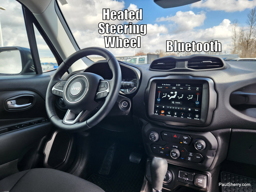 Used 2023 Jeep Renegade Latitude w/ Premium Group AWD/4WD image 2