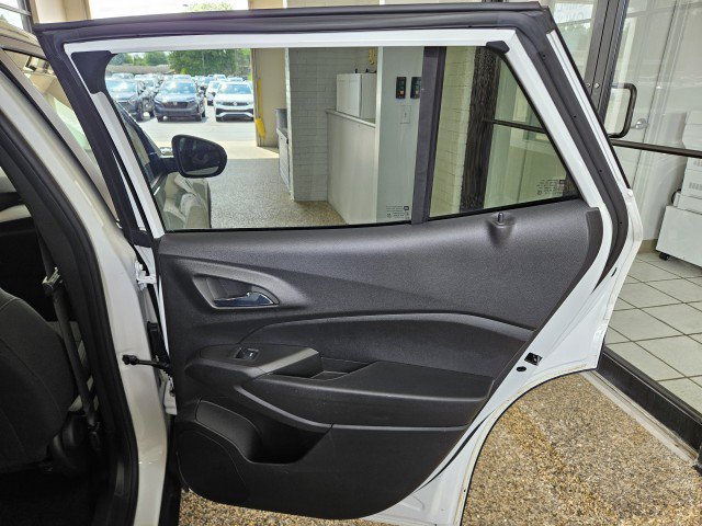 Used 2024 Chevrolet Trax LS FWD image 15