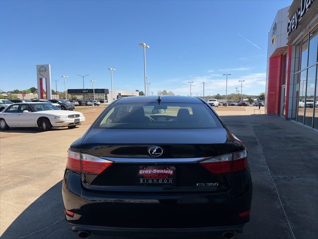 Used 2015 Lexus ES 350 350 w/ Luxury Package image 3