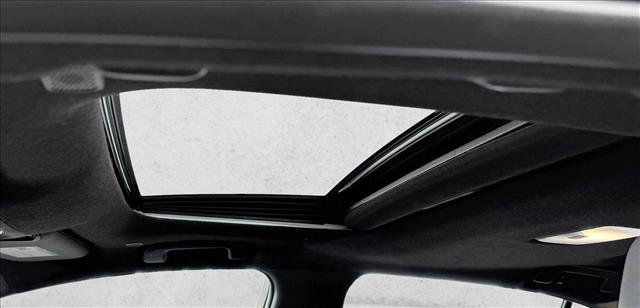 Certified 2025 Toyota Corolla SE image 11