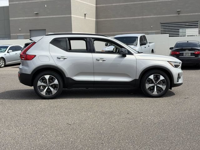 Used 2023 Volvo XC40 B5 Plus w/ Protection Package Premier AWD/4WD image 5