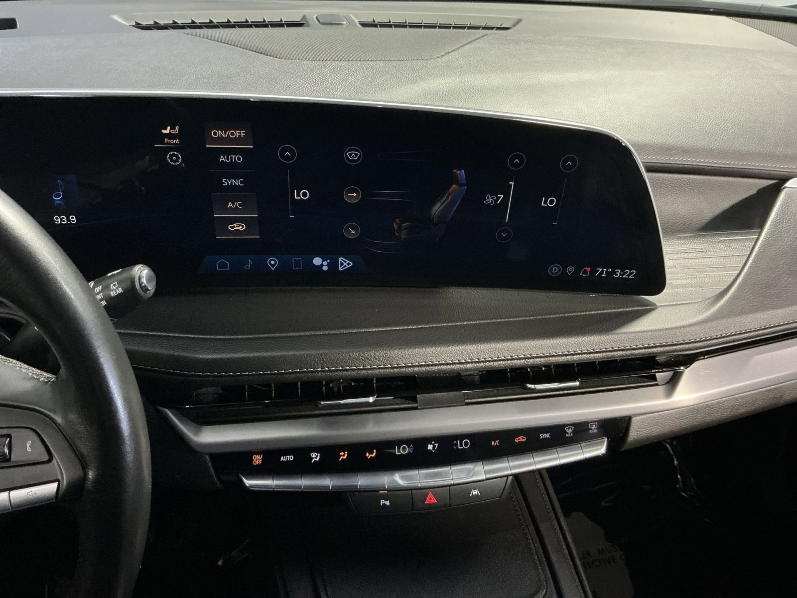 Used 2024 Cadillac XT4 Premium Luxury AWD/4WD image 21