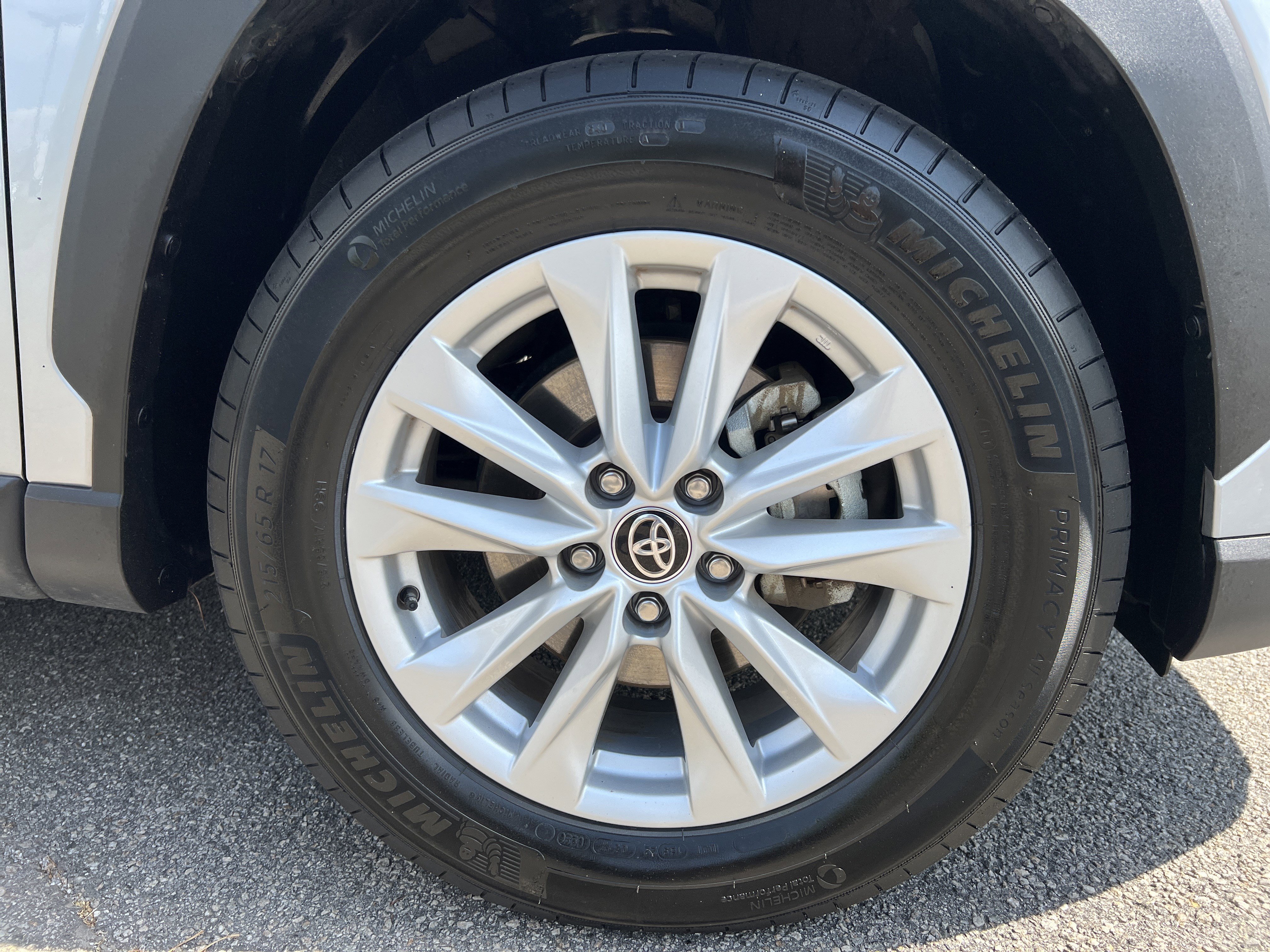 Certified 2024 Toyota Corolla Cross LE FWD image 23