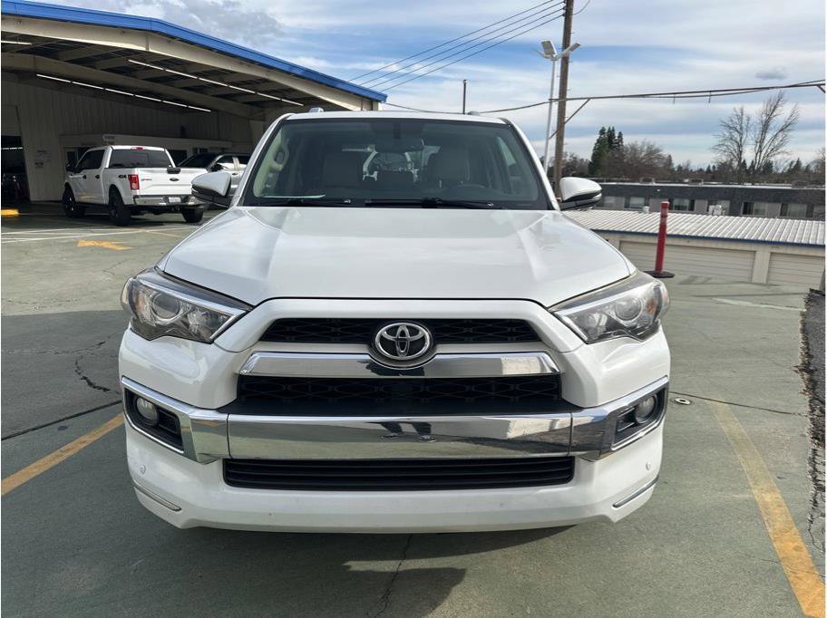 Used 2015 Toyota 4Runner Limited image 4