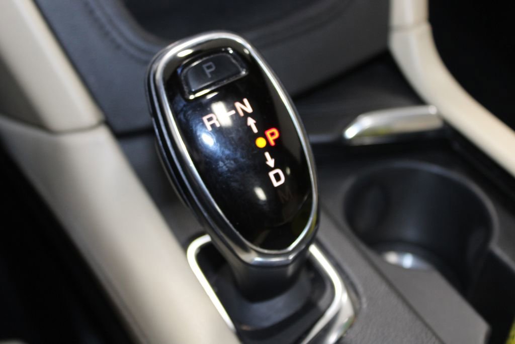 Used 2018 Cadillac XT5 Premium Luxury FWD image 28