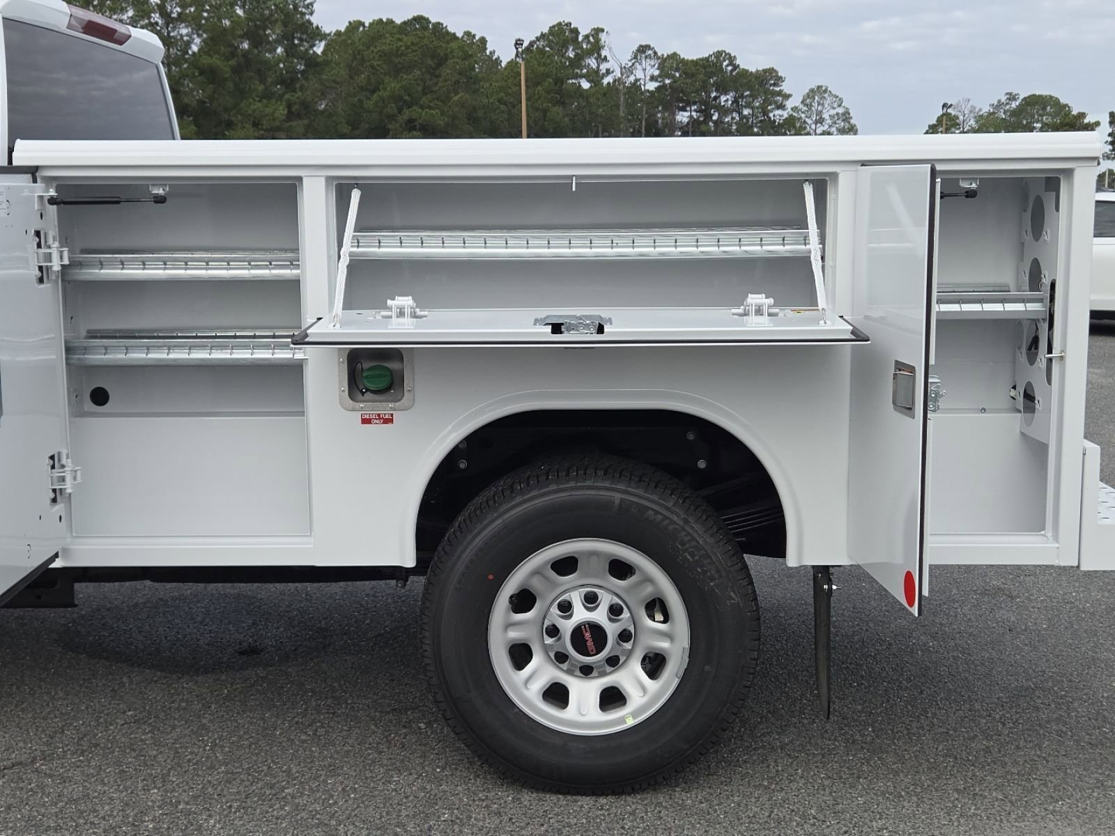 New 2026 GMC Sierra 3500 Pro w/ Convenience Package image 23