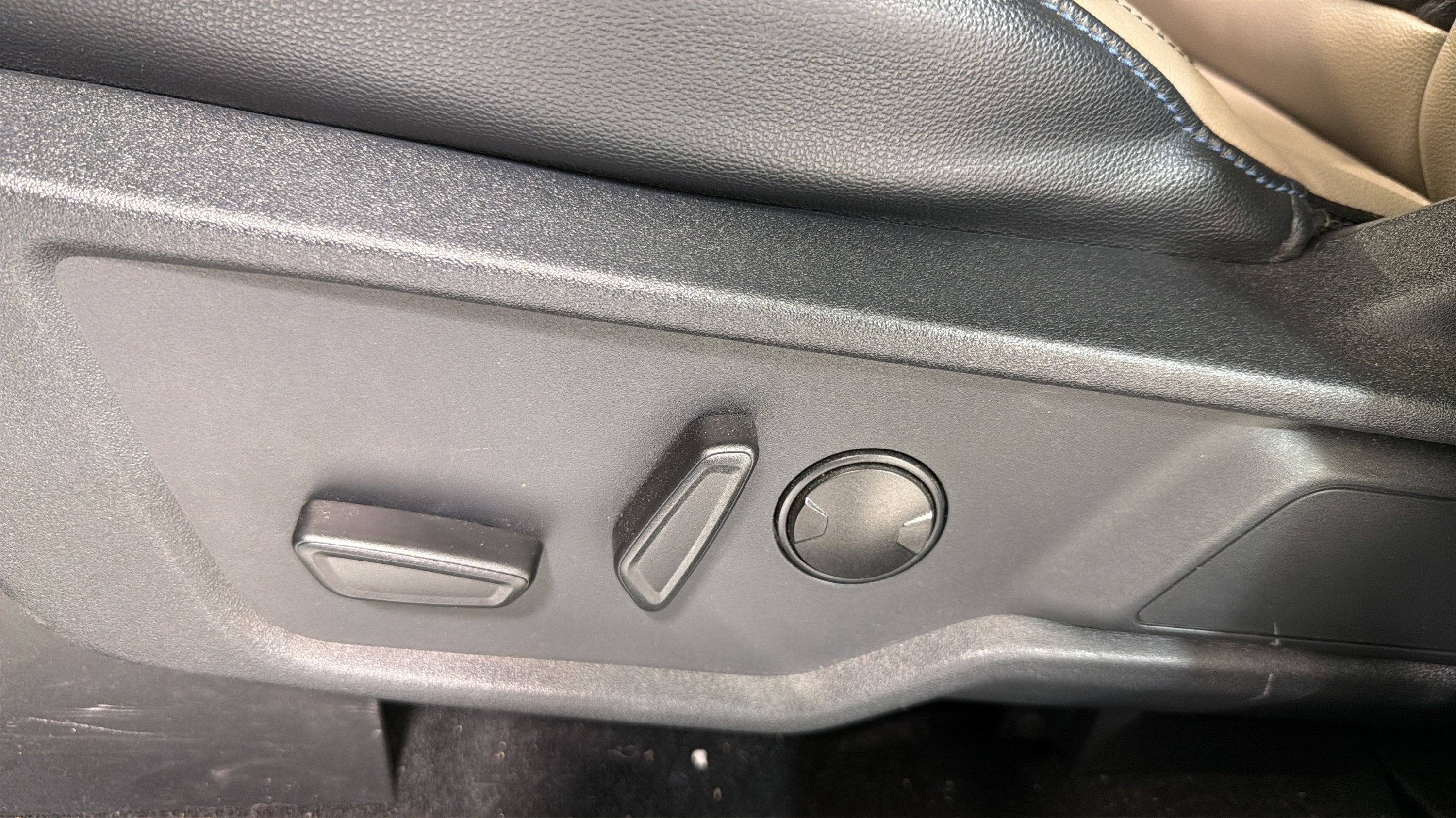 Used 2024 Ford Bronco Wildtrak AWD/4WD image 10