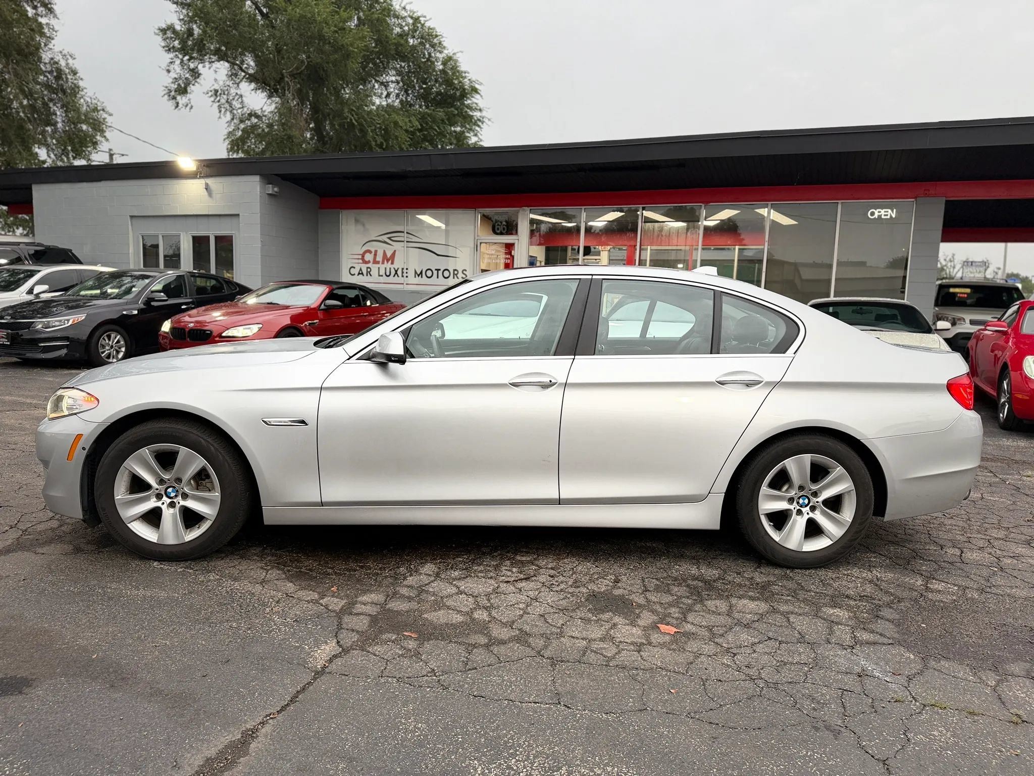 Used 2013 BMW 528i xDrive Sedan AWD/4WD image 7