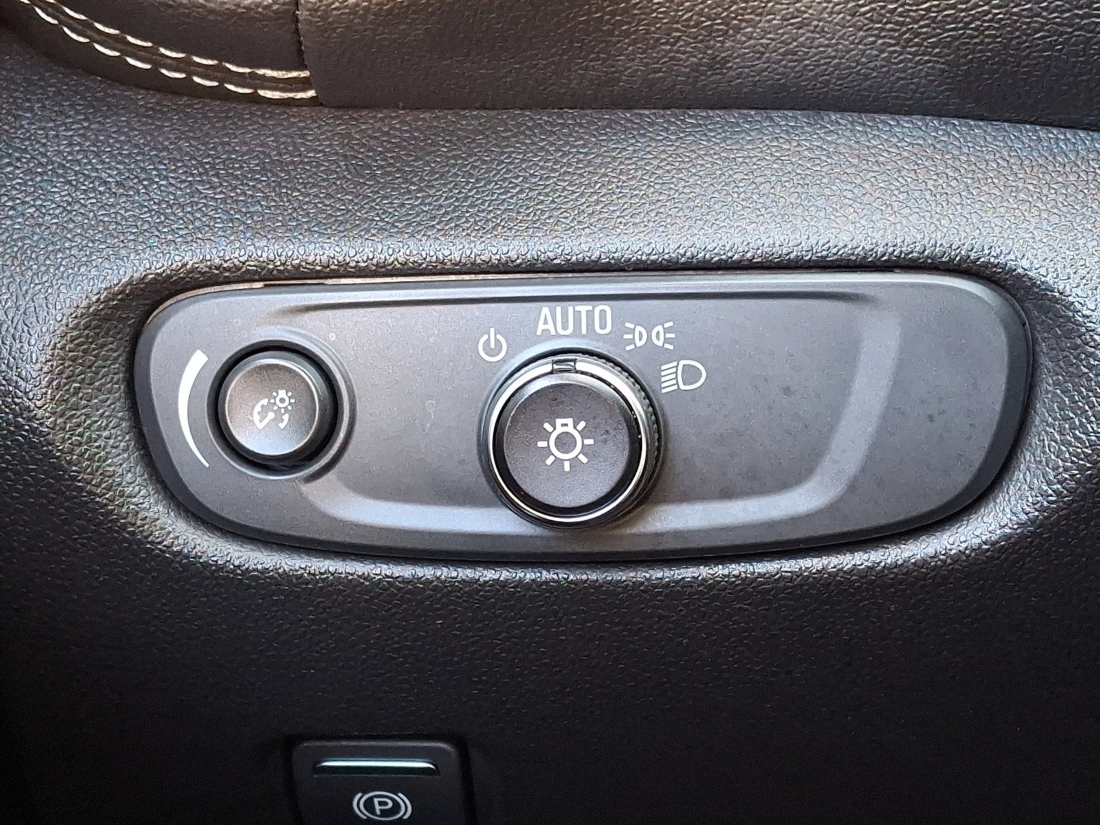 Used 2024 Chevrolet Blazer LT image 25