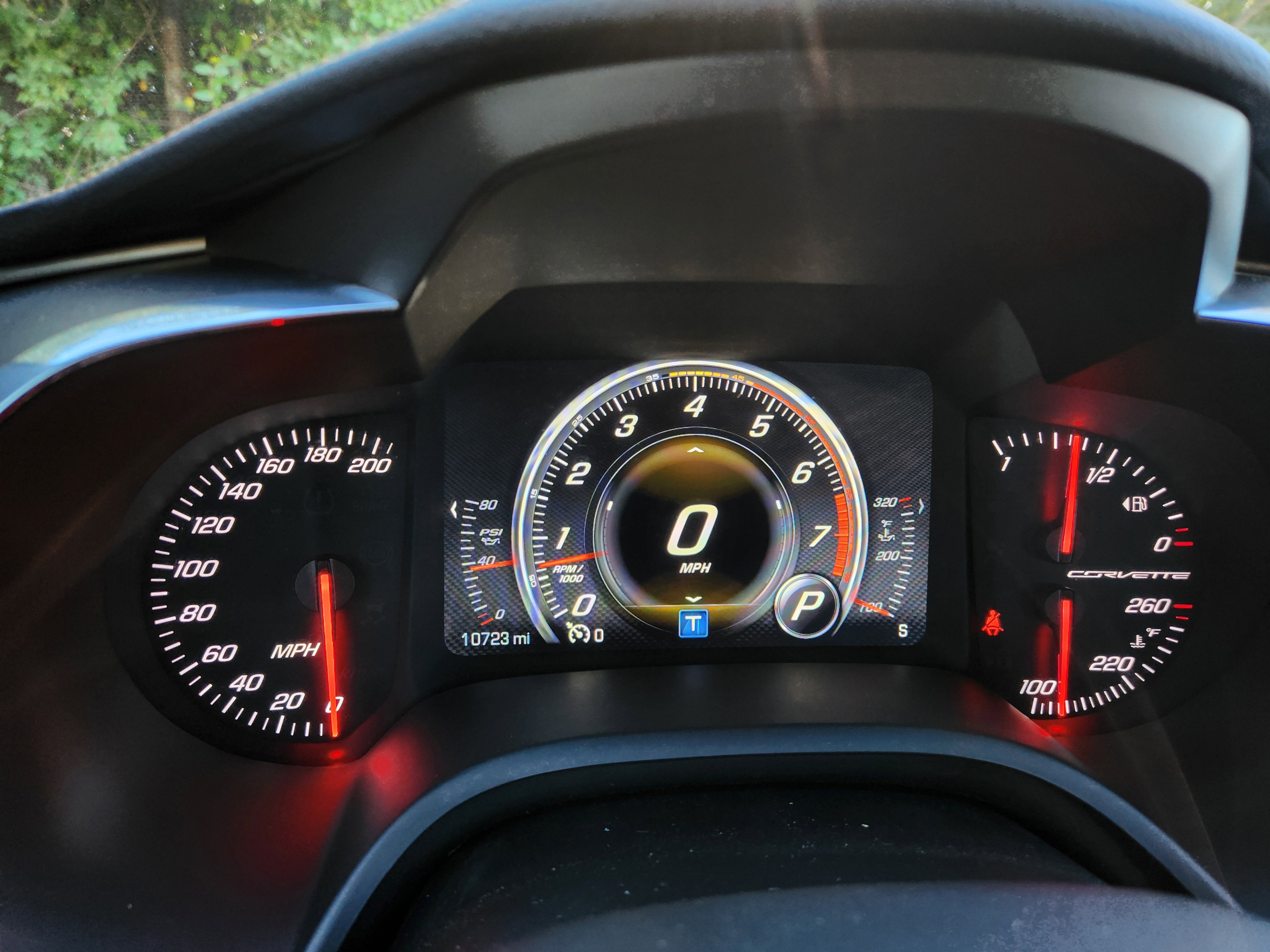 Used 2015 Chevrolet Corvette Stingray Coupe w/ 2LT Preferred Equipment Group image 28