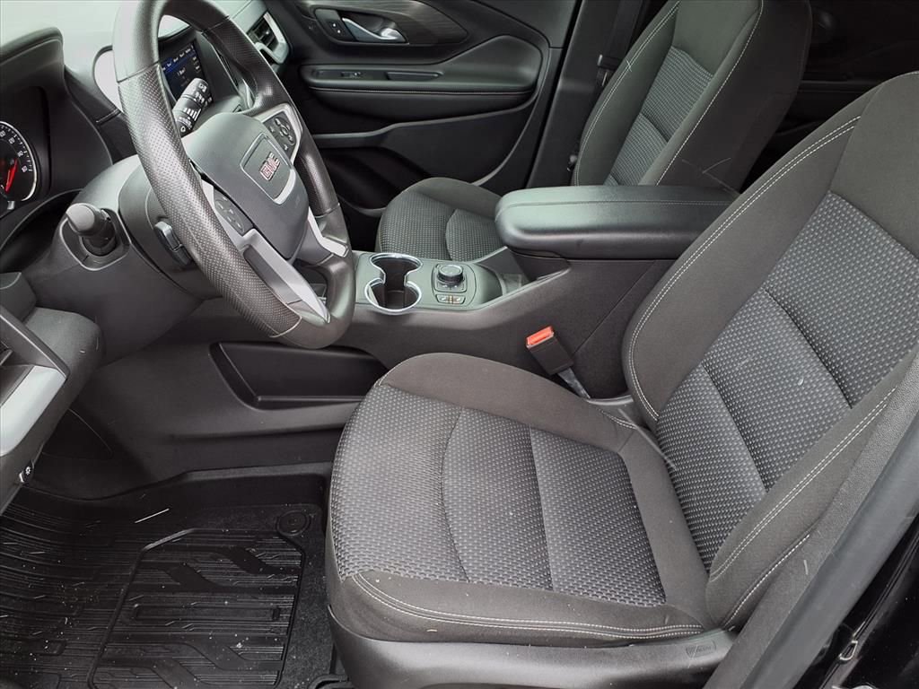 Certified 2022 GMC Terrain SLE w/ Driver Convenience Package image 5